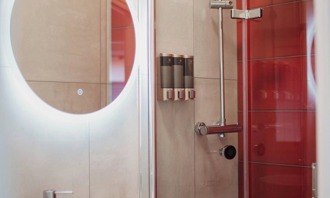 Colazza Apartment | 5 minutes from Lake Maggiore, Lake Orta, Apartment Fire balcony and comfort