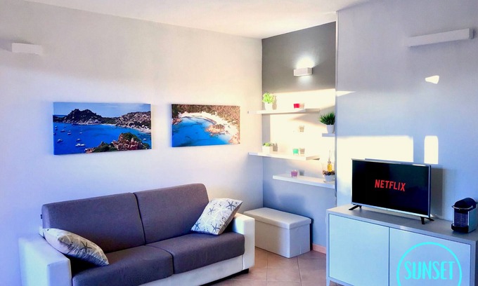 Lu Bagnu House | 5 minutes from the sea with beautiful private garden