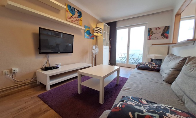 Schottenfeld Apartment | 5 minutes from the town hall ~ Two-room apartment with balcony @Josefstadt ~ WIFI
