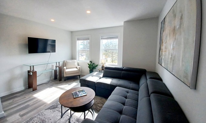 Westbank House | 5 minutes to central Westbank