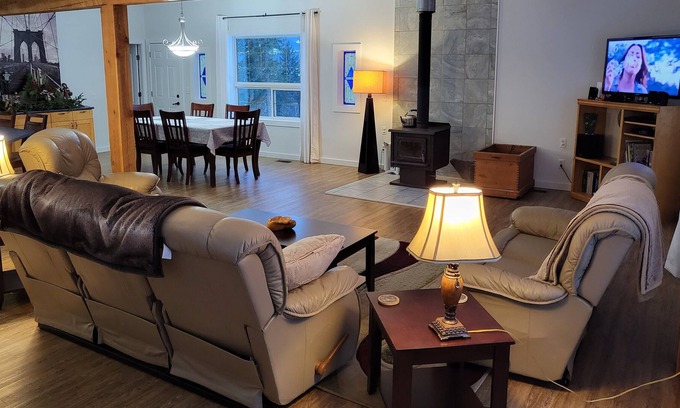 Blind Bay House | 5 peaceful private and secluded acres.
