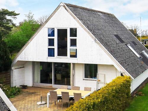 Tørresø House | 5 person holiday home in Otterup