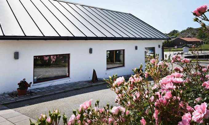 Skaerhamn House | 5 person holiday home in SKÄRHAMN