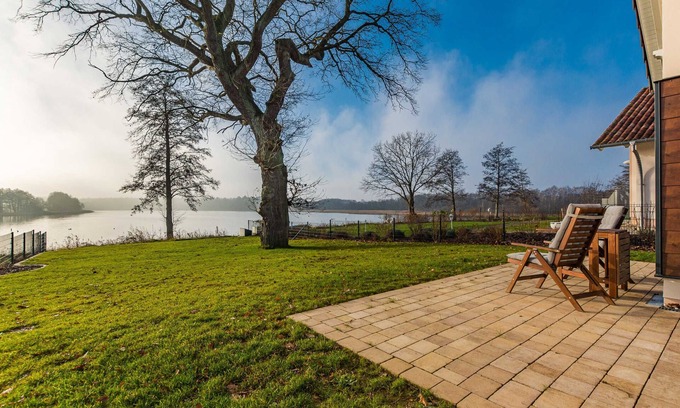 Krakow am See House | 5 star vacation home directly on the lake with sauna-fireplace-103m² - Ferienhaus Auszeit