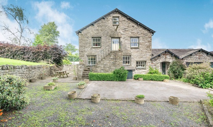 Kendal Cottage | 5 The Granary