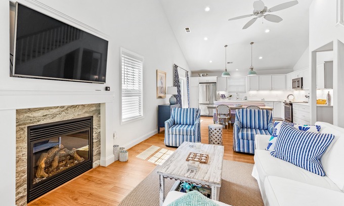 Shady Side House | 5-years young STUNNING home with water view!