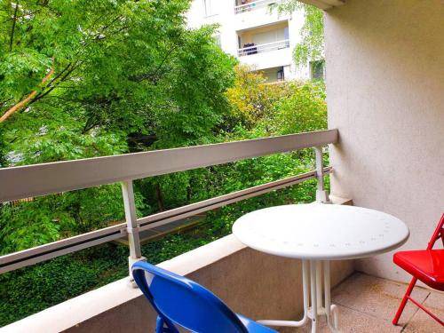 Republique - Tolstoi Apartment | 50 m² Apartment ∙ 1 bedroom ∙ 6 guests