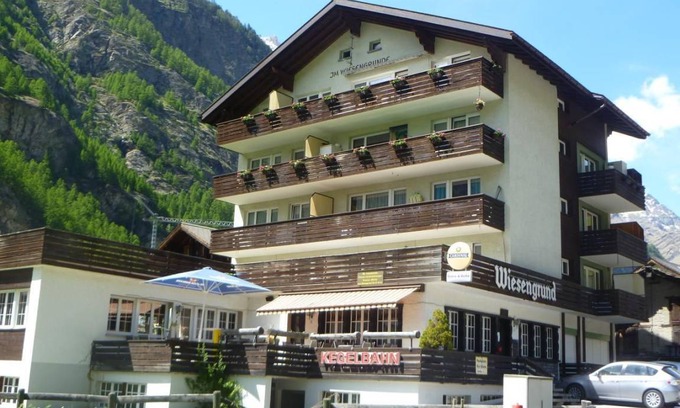 Taesch Apartment | 50 m² Apartment ∙ 1 bedroom ∙ 4 guests