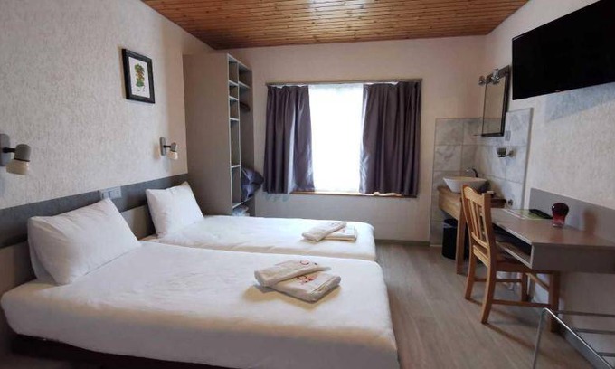 Areuse Hotel | 50 m² Hotel ∙ 2 bedrooms ∙ 5 guests