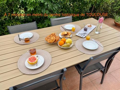Toulouse South-East House | 50 m2 T2 au calme, lumineux, confortable, cosy, climatisé, privatif avec parking gratuit et terrasse