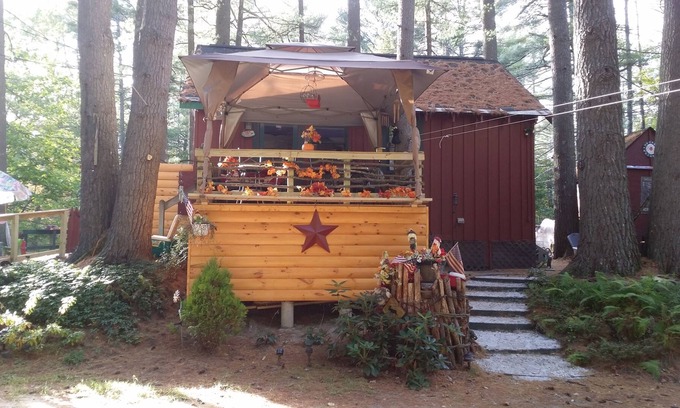 Casco Cottage | 50% OFF June 3-30 or $100 OFF Week. Waterfront Cottage for 4