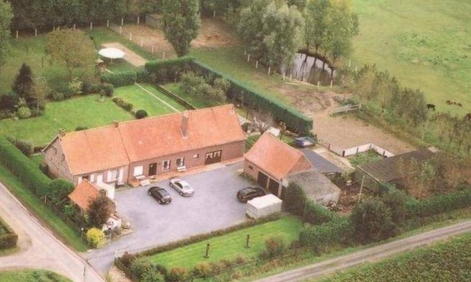 Poperinge House | 500 m² House ∙ 6 bedrooms ∙ 18 guests