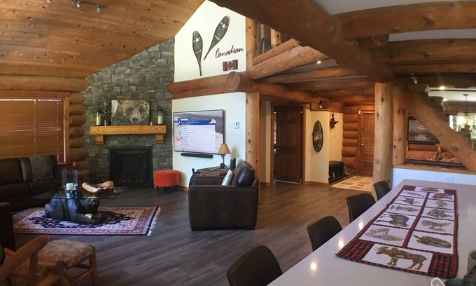 Whistler Cay Estates Ski Chalet | 500m Walk - Beautiful Log Home - Spectacular Direct View of Ski Runs