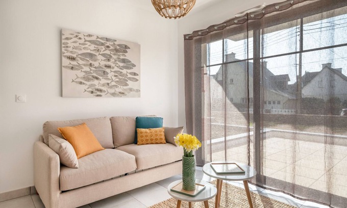 Pleneuf-Val-Andre Apartment | 50m from the beach, lovely flat for 4