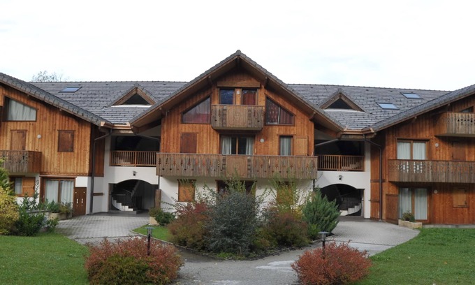 Samoens Apartment | 50m2 apartment in quiet residence close to town center and leisure center