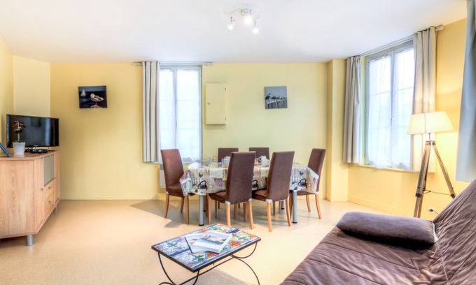 Trouville-sur-Mer Apartment | 51 m² Apartment ∙ 2 bedrooms ∙ 5 guests