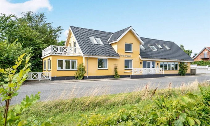 Fur House | 512 m² House ∙ 10 bedrooms ∙ 20 guests
