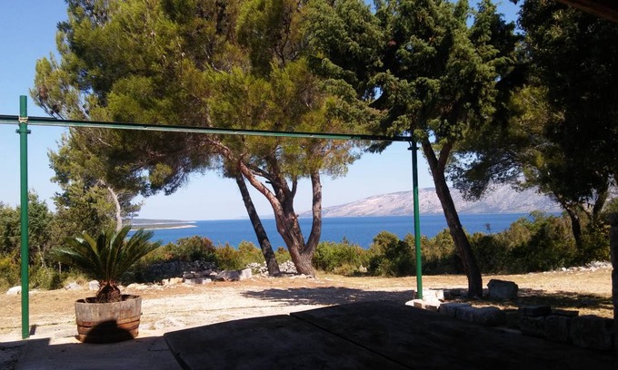 Cove Basina (Jelsa) House | 52 m² House ∙ 3 bedrooms ∙ 6 guests