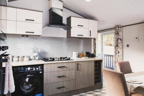 Auchterarder Cabin | 52 m² Lodge ∙ 2 bedrooms ∙ 4 guests