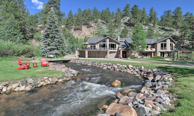 Evergreen House | 530 m² House ∙ 4 bedrooms ∙ 8 guests