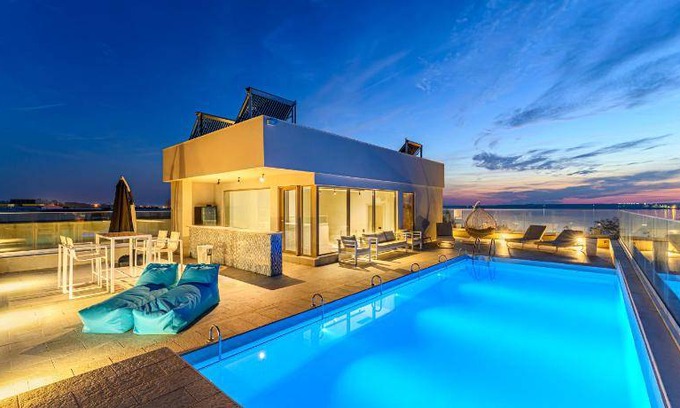 Tuzla Villa | 534 m² Villa ∙ 4 bedrooms ∙ 8 guests
