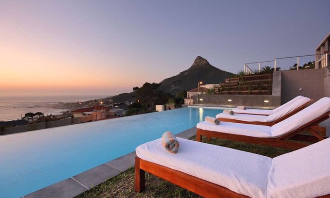 Camps Bay Apartment | 55 m² Apartment ∙ 1 bedroom ∙ 2 guests