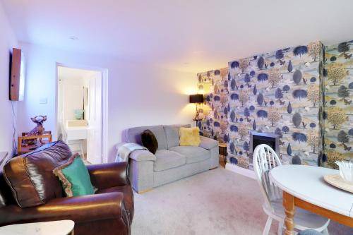 Five Oak Green Apartment | 56 m² Apartment ∙ 1 bedroom ∙ 4 guests