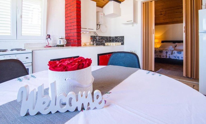 Splitska Apartment | 56 m² Apartment ∙ 2 bedrooms ∙ 4 guests