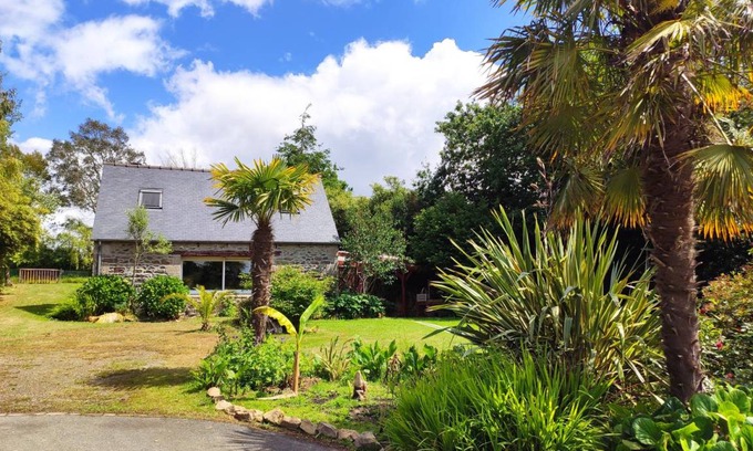 Saint-Quay-Perros House | 57 m² Gîte ∙ 1 bedroom ∙ 2 guests