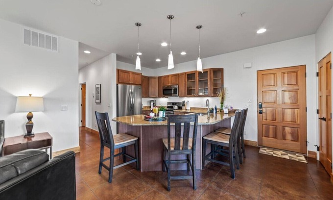 Moab Condo | 57 Robber's Roost #1 - Westward I Spa I Downtown