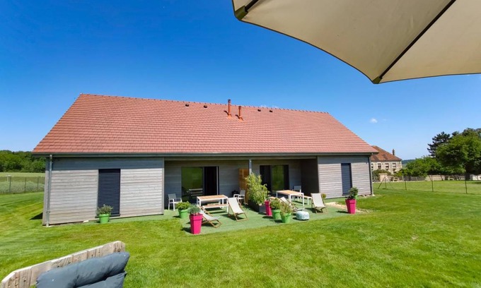 Magnant House | 58 m² Gîte ∙ 2 bedrooms ∙ 4 guests