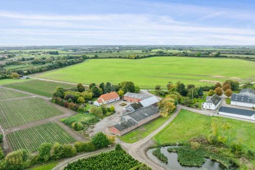 Skovbyballe House | 580 M2 Countryside Idyll With Activity Room