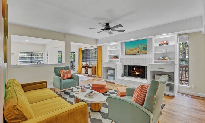 Tulsa House | 5BD Wes Anderson-Theme - Movie Theater & Ping Pong