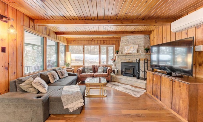 Mont-Tremblant House | 5BDR Tremblant Chalet in the Woods/Stone Firepl.