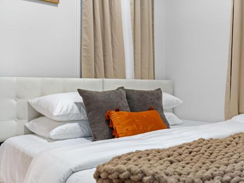 Columbus Park - Andrew Square Apartment | 5BR 3BATH 6BEDS Boston Home