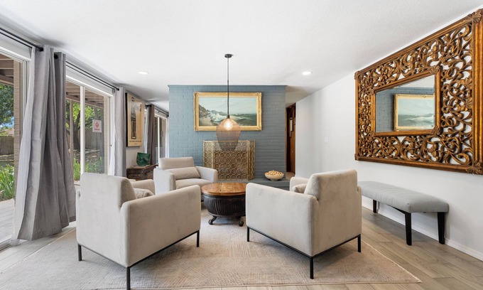 Central Oklahoma City House | 5BR Getaway | 10 Mins to OKC State Fair | Hot Tub, Patio, Lounge #MR