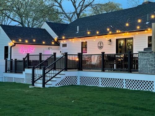 East Dennis House | 5mins2beach, Hottub, Gameroom, Petsok