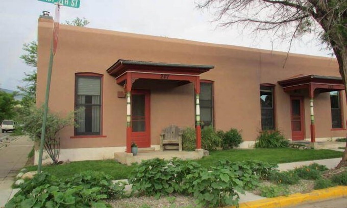 Salida Condo | 5th and D Renovated Historic Corner Rowhouse With Enclosed Yard