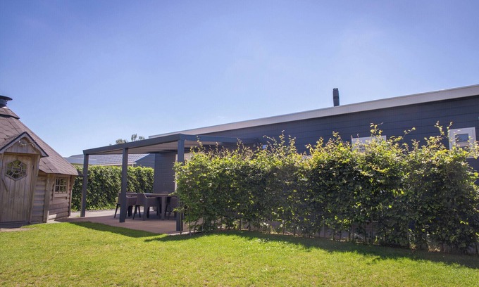 Voorthuizen Resort | 6 + 6 person Veluwelodge XL with grill house