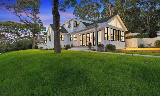 Sag Harbor House | 6 BD-5,5BA