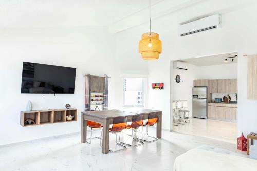 Dorado Pueblo House | 6 Bed 4 Bath Family Houses A8 w 2 Private Pools Dorado del Mar