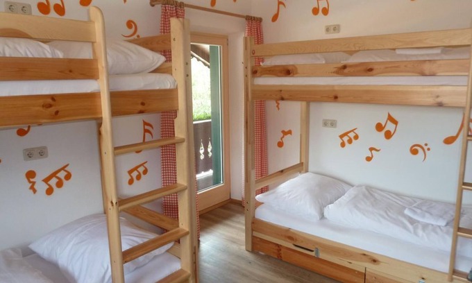 Ellmau Apartment | 6-Bed Room - Hostel Alpking