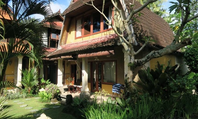 Lodtunduh Villa | 6 Bedrom Pool Vila Nice & Suitable for Family