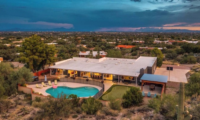 Tucson House | 6 bedroom 4 bathroom Villa w/Arcade, Cinema, Pool, Hot Tub, Games!