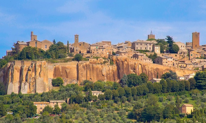 Collazzone House | 6 bedroom accommodation in Collazzone PG