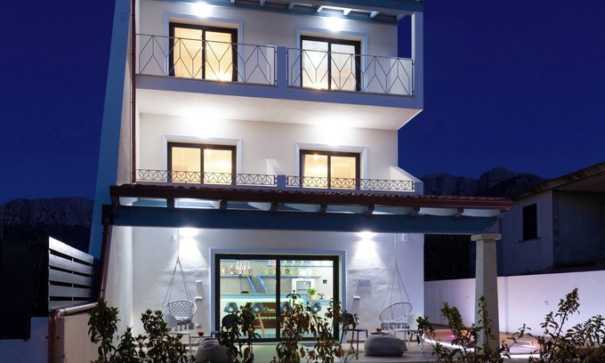 Lula Bed & Breakfast | 6 Bedroom Bed & breakfast in Lula