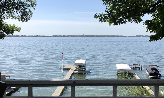 Clear Lake House | 6 Bedroom Home with Beautiful View and close to many amenities