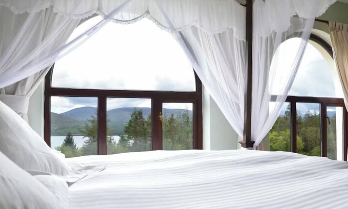 Blackwater Bridge House | 6 Ensuite Bedrooms-Sleeps 12-Garden-Sea & Mtn View