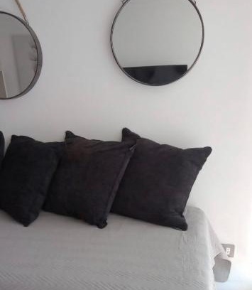 Las Condes Apartment | 6 Metros Clínica Las Condes (impecable)