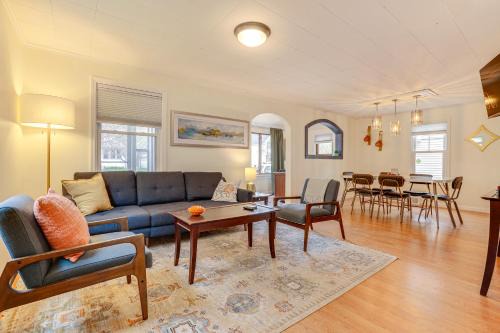 Highland House | 6 Mi to Dtwn St Paul Home with Patio